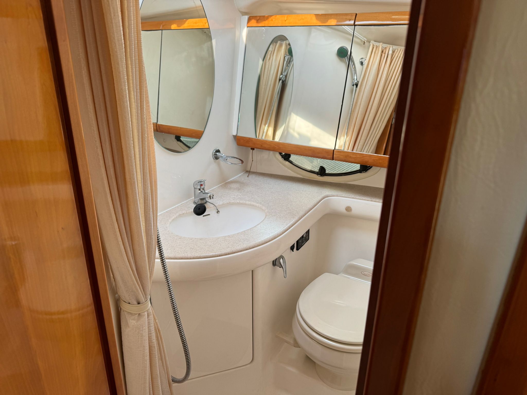 foto: 5 ACM Dynasty 43