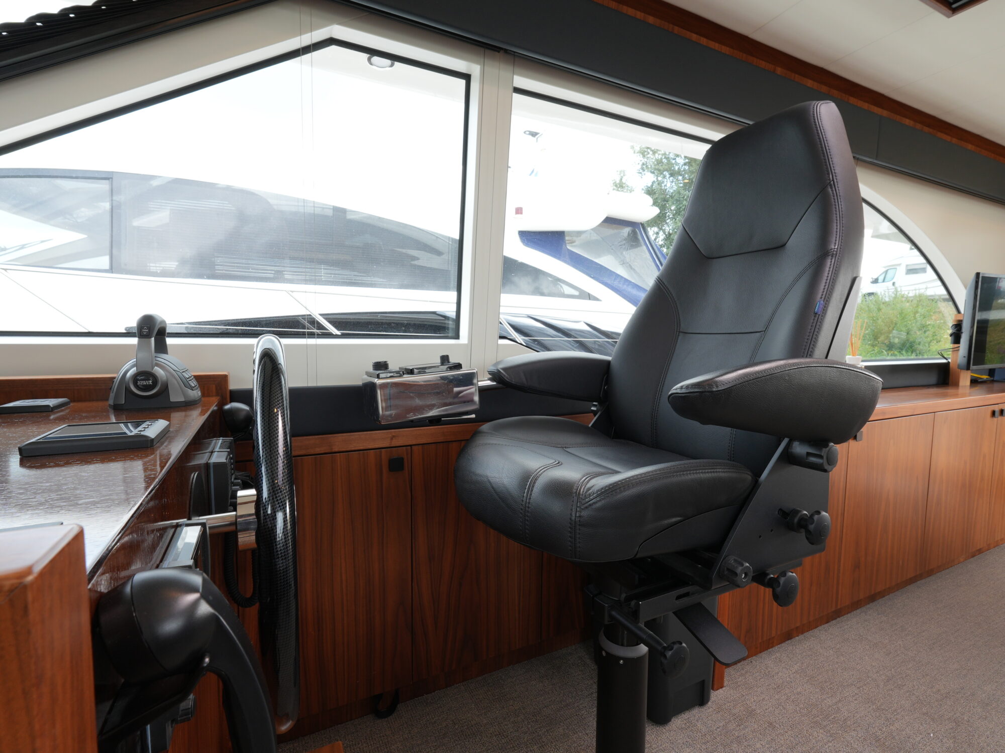 foto: 56 Van den Hoven Van den Hoven Executive 15.00 MK II