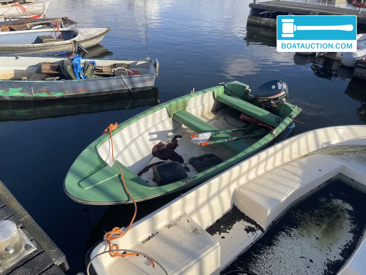 foto: 5 Motorboat 400