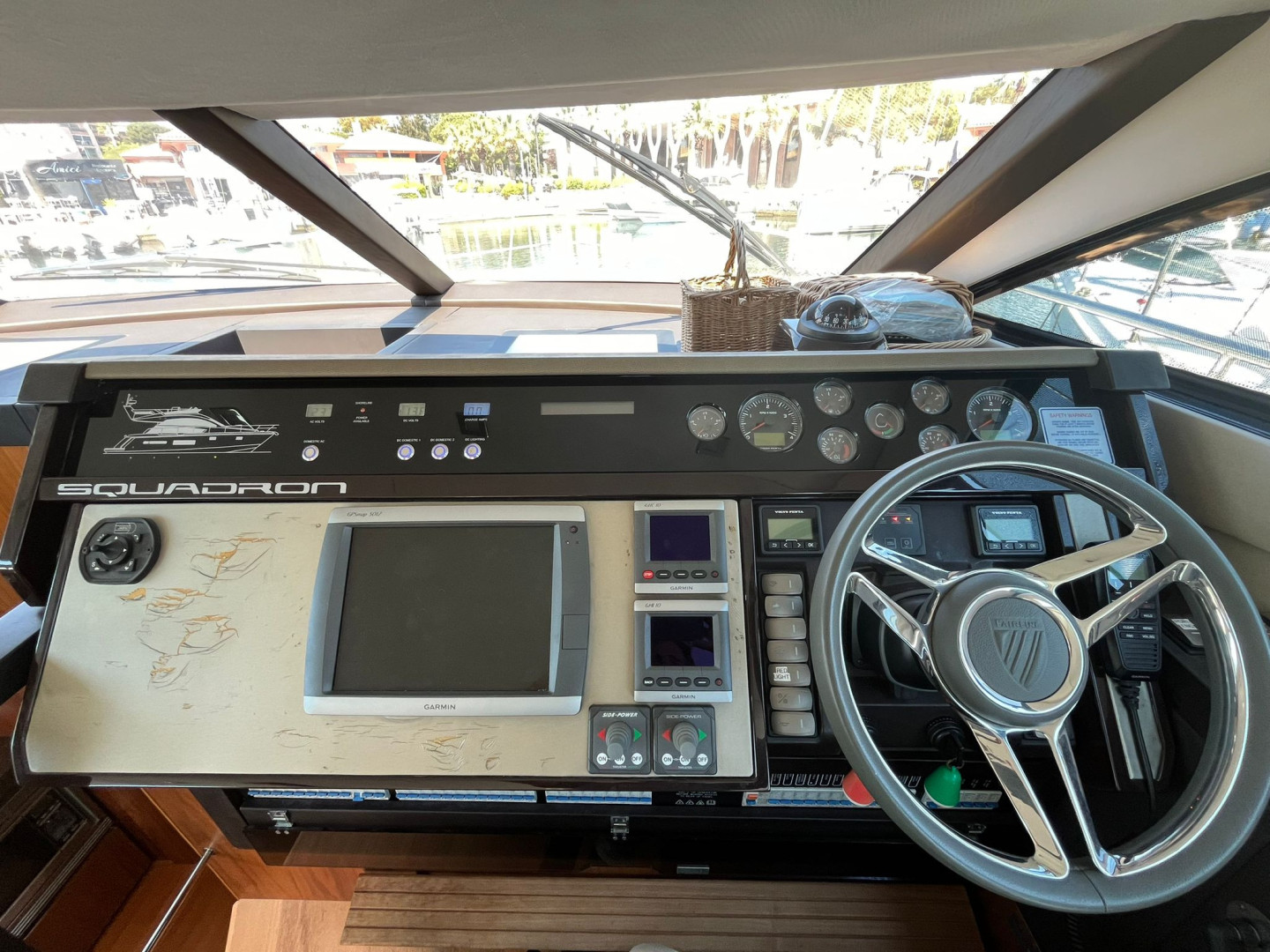 foto: 10 Fairline Squadron 42