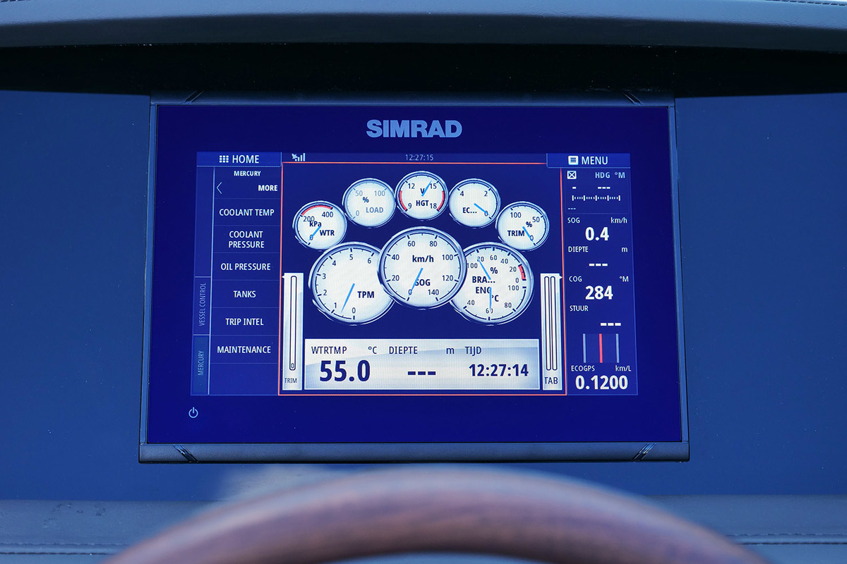foto: 27 Sea Ray SPX 230