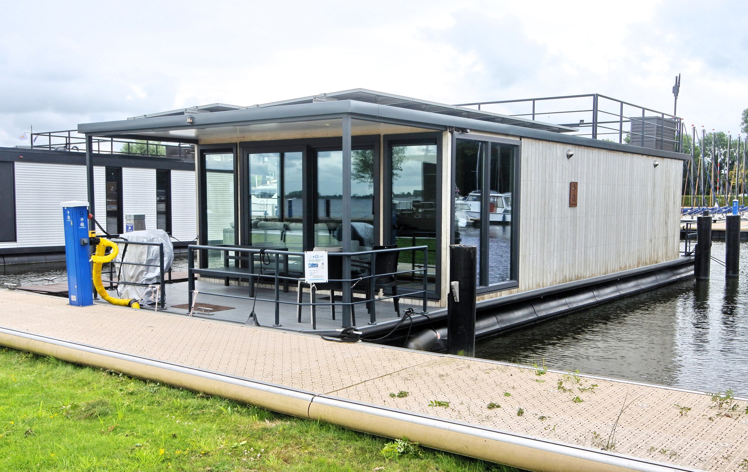 foto: 5 Castalia Met Koopligplaats 1460 X 500 Special Houseboat