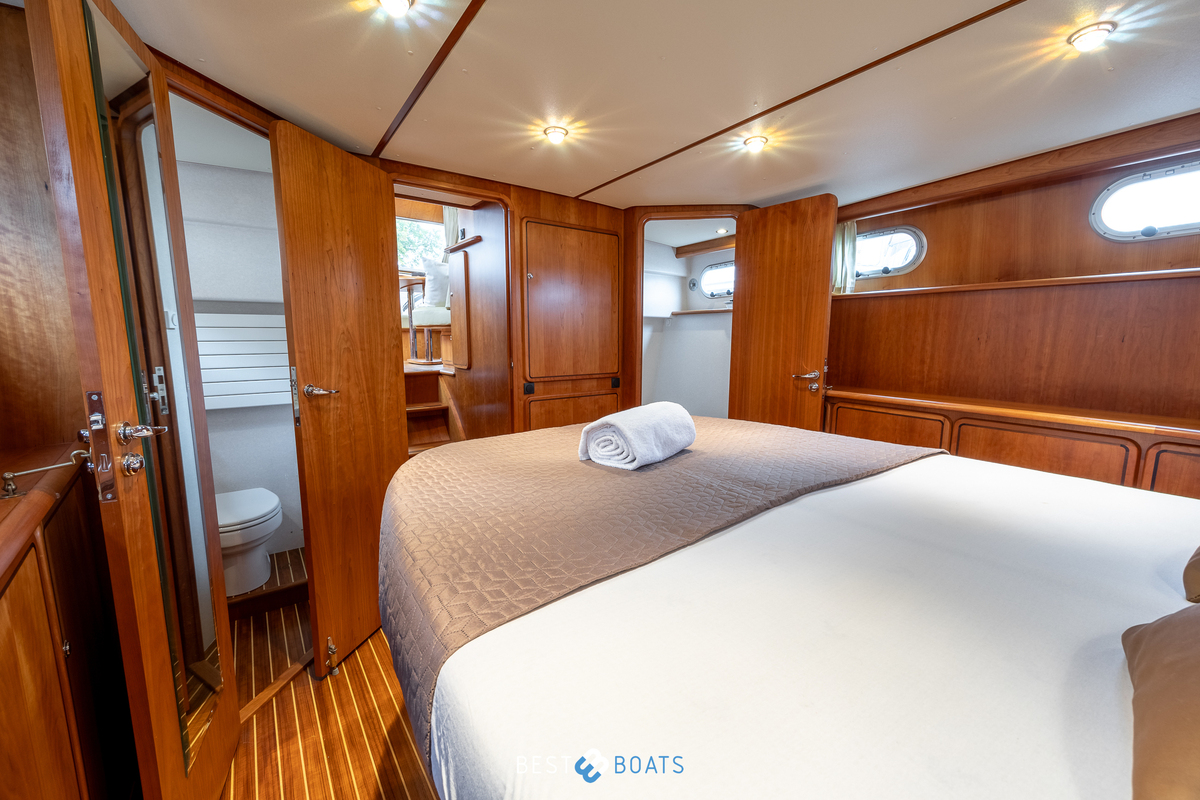 foto: 16 Linssen  Grand Sturdy 430 AC MKII Diamond