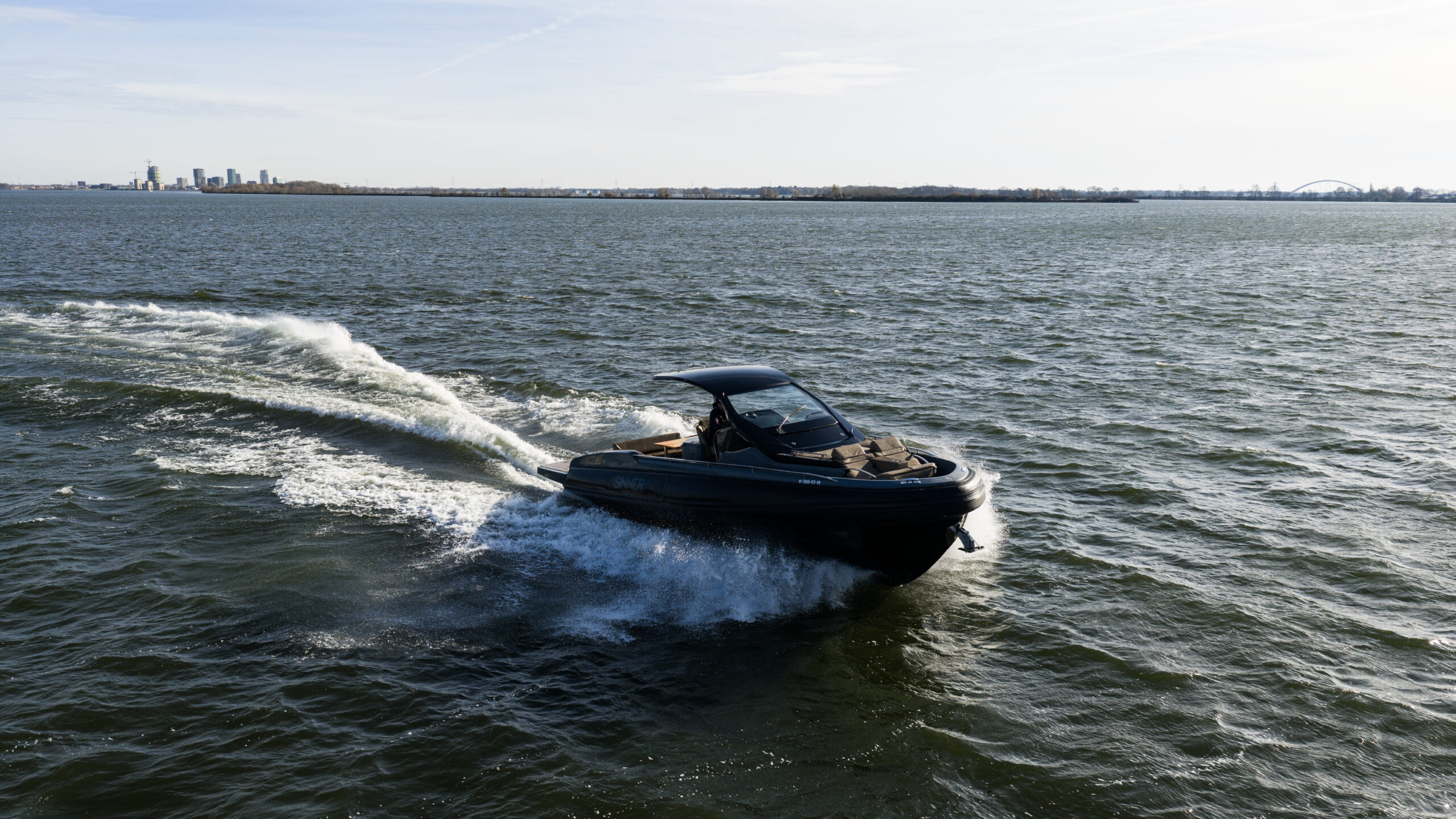 foto: 28 Sacs Rebel 40