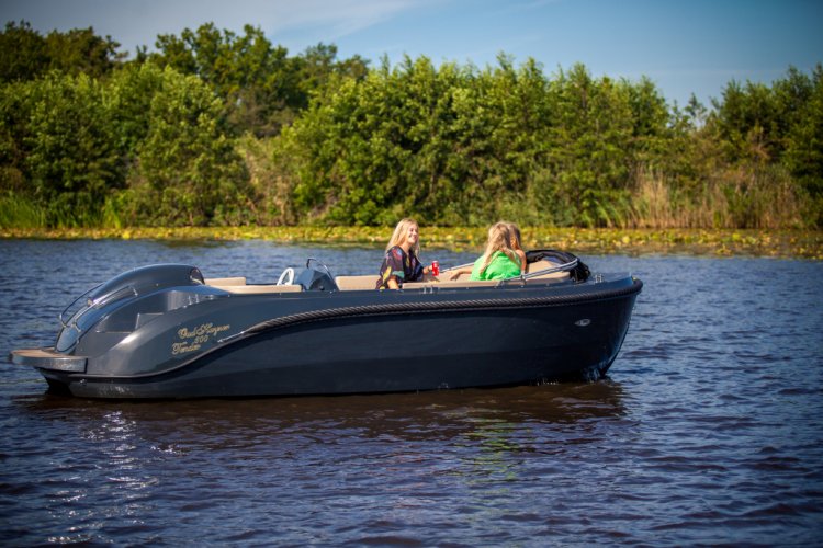 foto: 5 Oud Huijzer 600 Tender al 24 JAAR KWALITIEIT !!