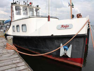 hoofdfoto: 1 Sleepboot 17.36