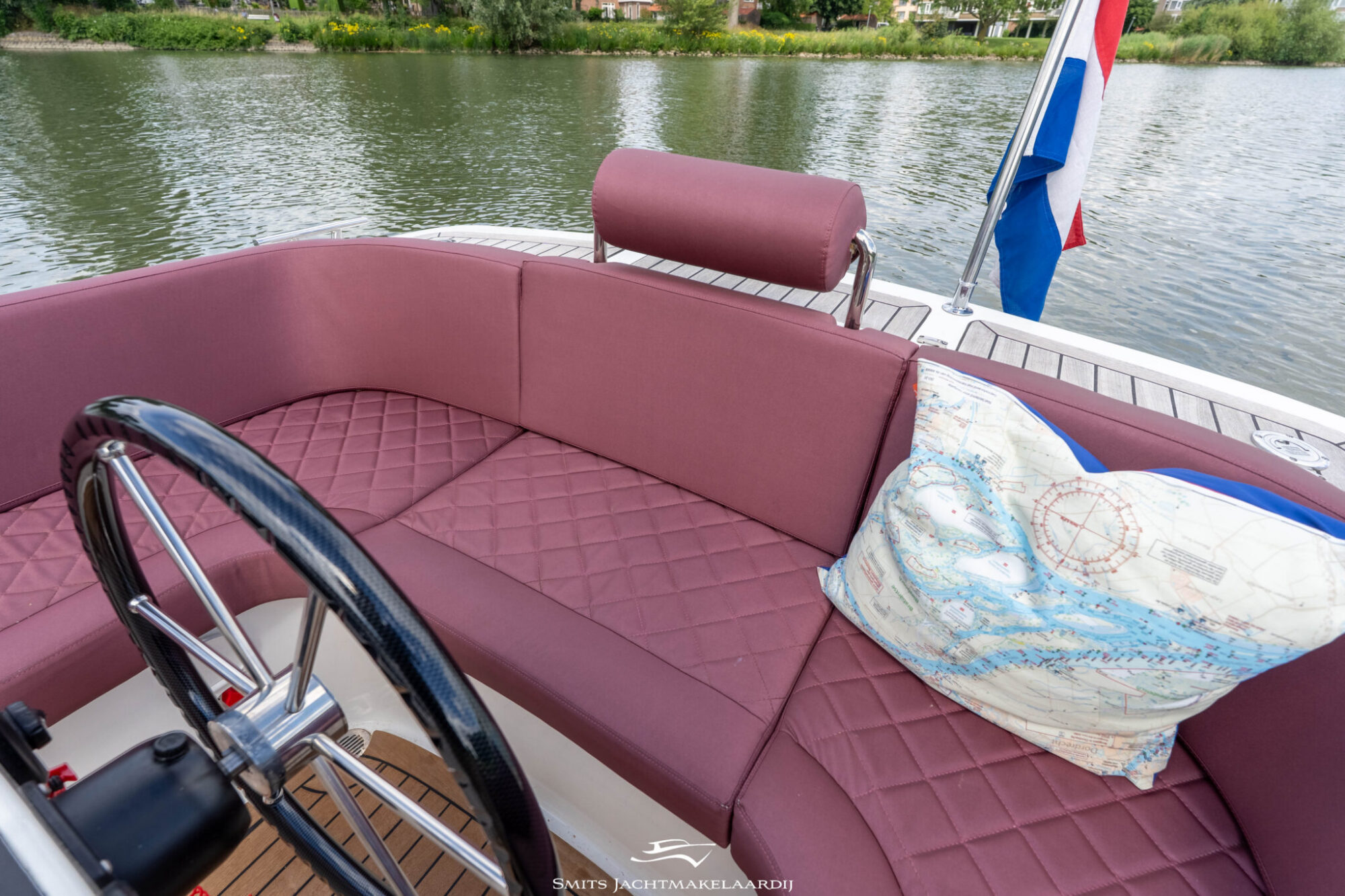 foto: 8 Bola Bola GS Tender 27 Semi Cabin