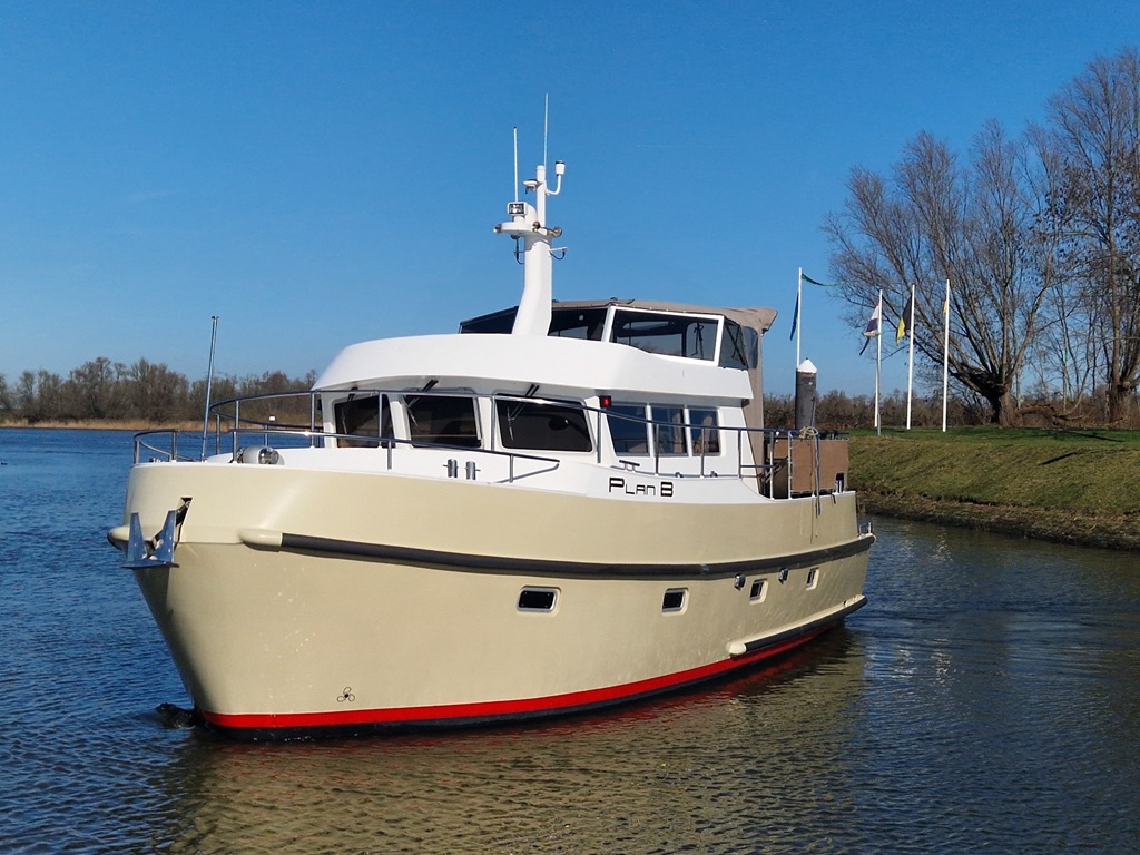 foto: 7 Ebyca Trawler 1300