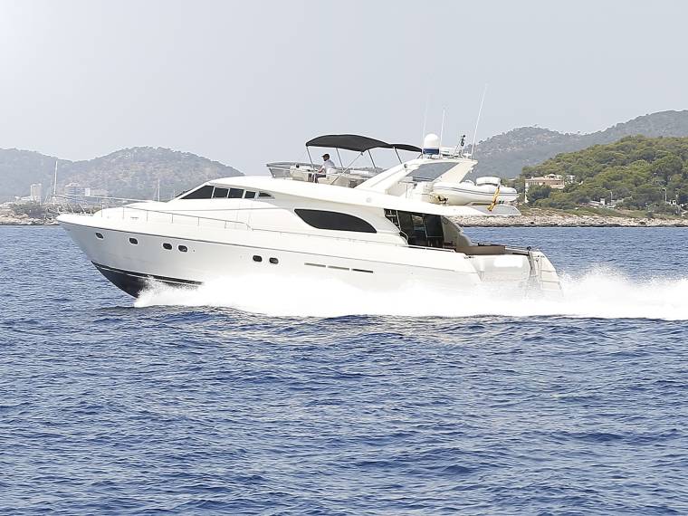 foto: 14 Ferretti 210 Fly