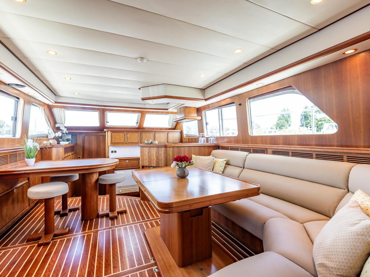 foto: 34 Linssen  Grand Sturdy 500 Variotop
