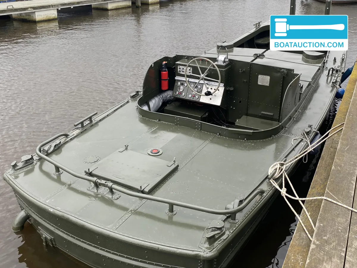 hoofdfoto: 1 Bridge Erection Boat D27