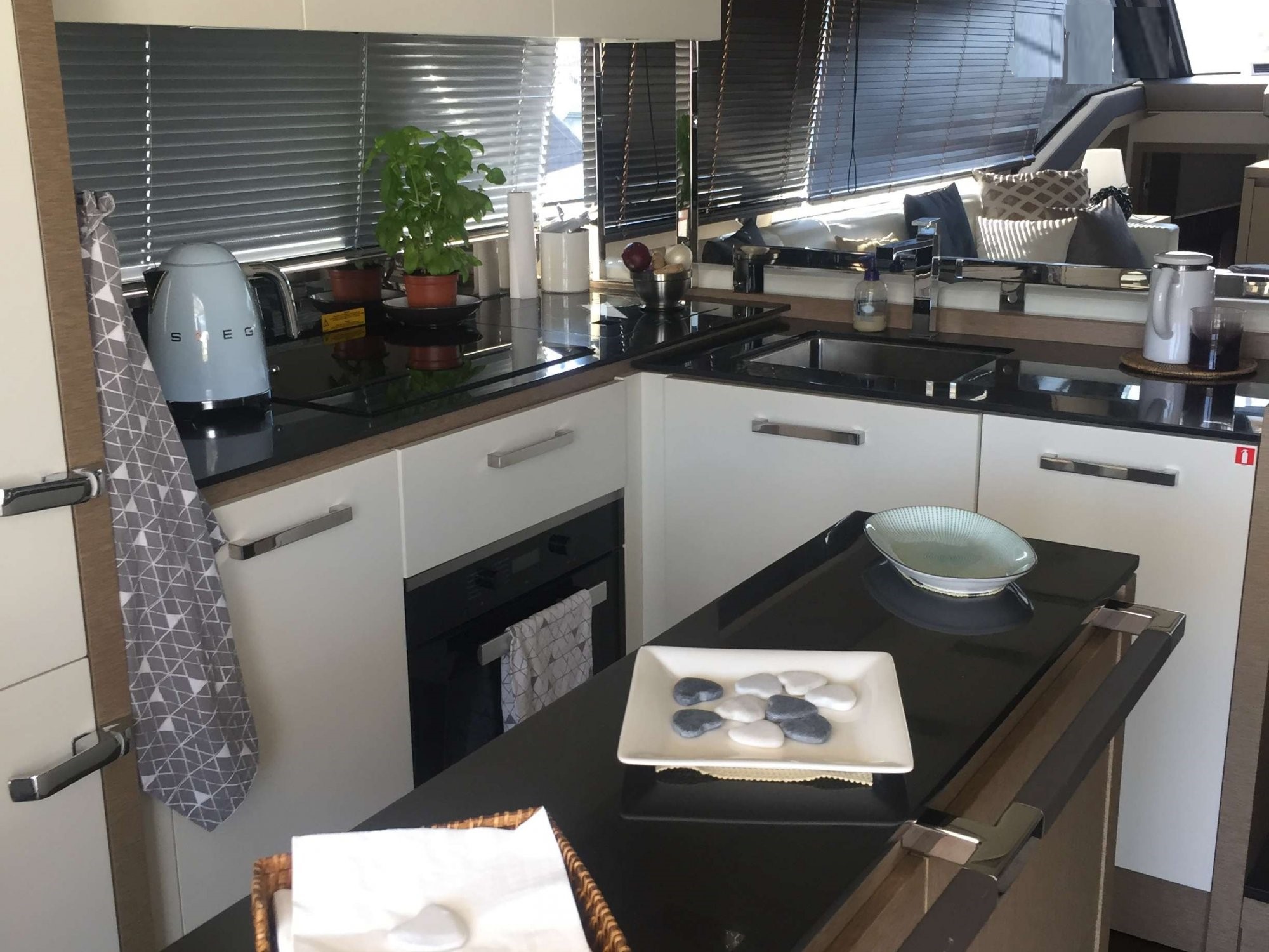 foto: 13 Prestige 680 Fly