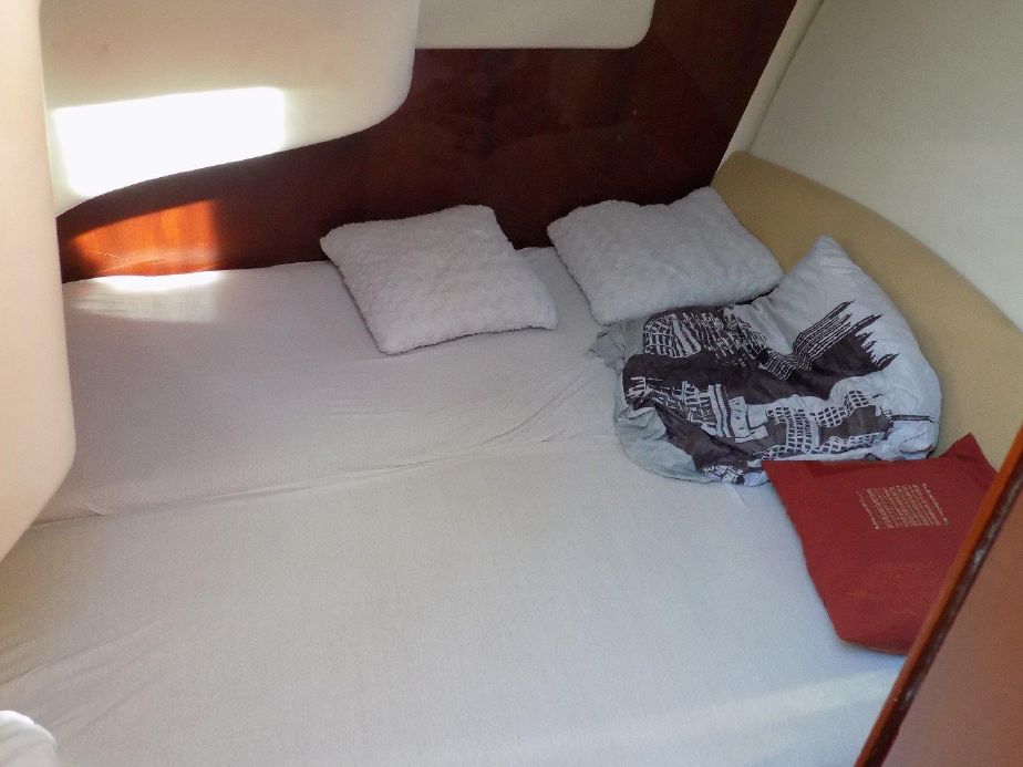 foto: 4 Jeanneau Prestige 32 Fly