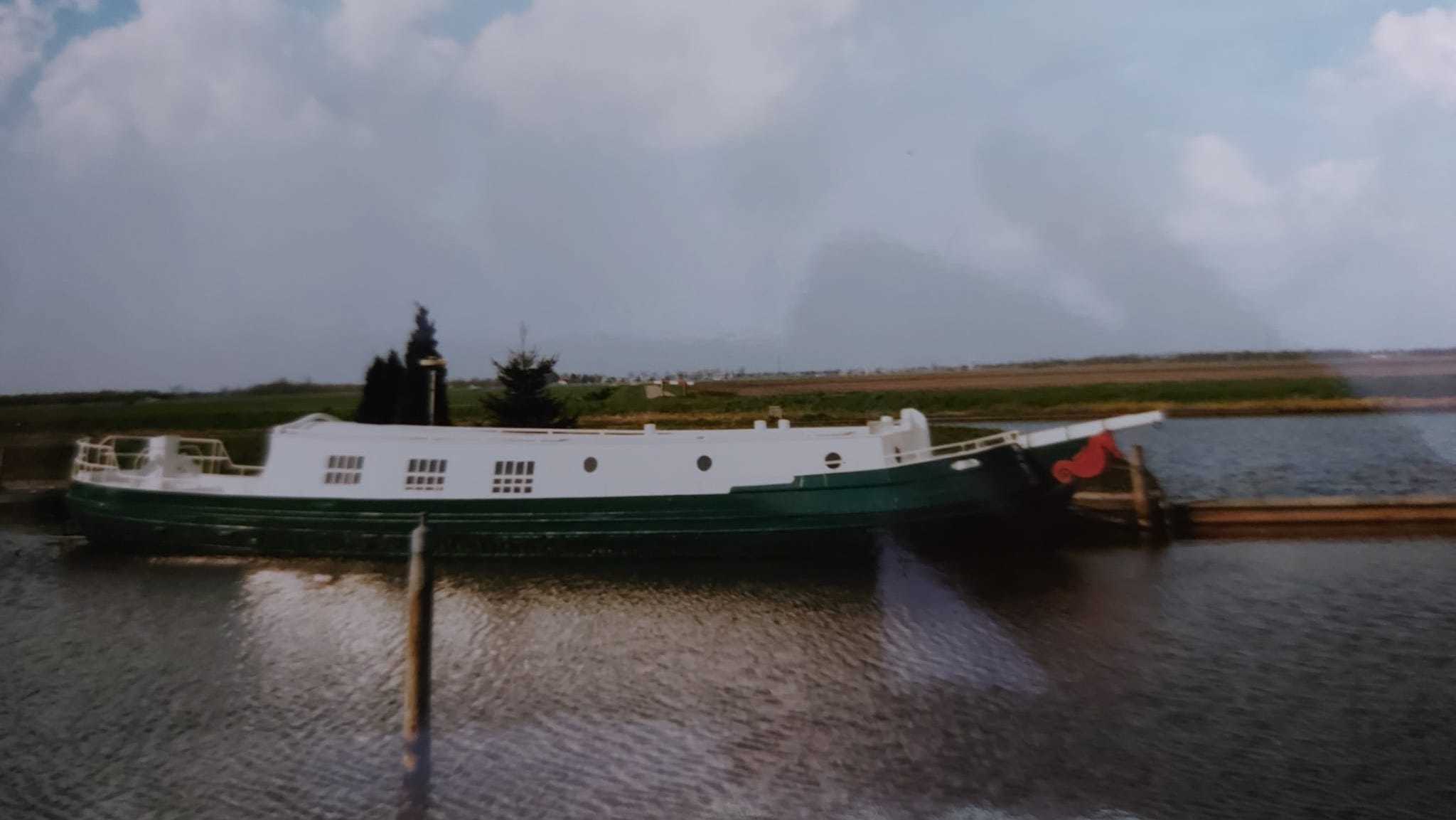 foto: 35 Motorplatbodem Varend Woonschip