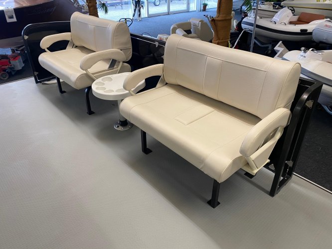 foto: 9 Funcruiser Pontoon 650