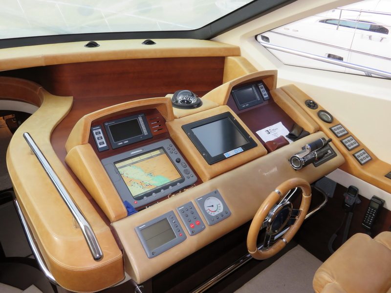 foto: 11 Azimut 75