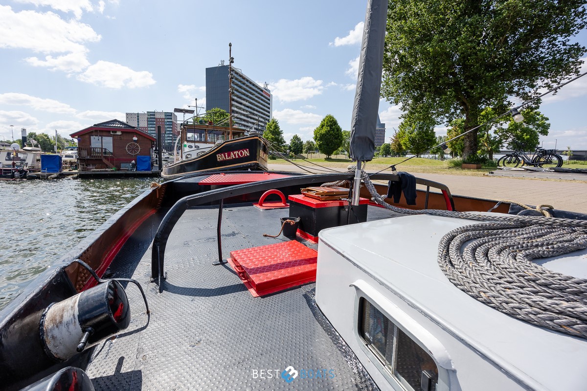 foto: 22 Sleepboot Limburgia