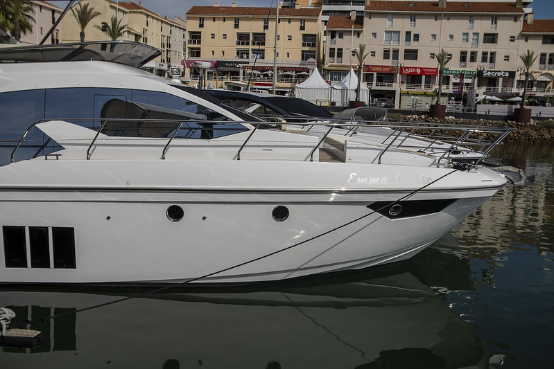 foto: 15 Azimut 50 Fly