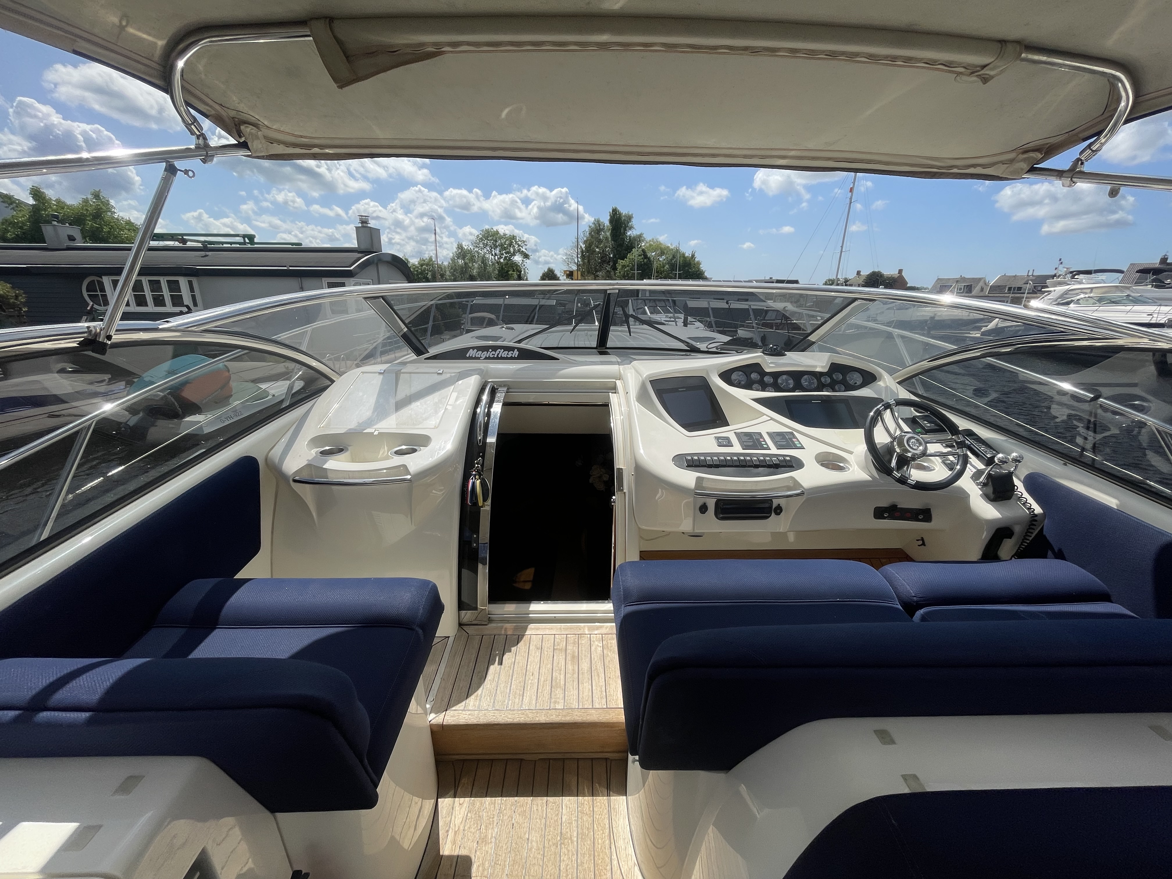 foto: 9 Sunseeker Predator 58