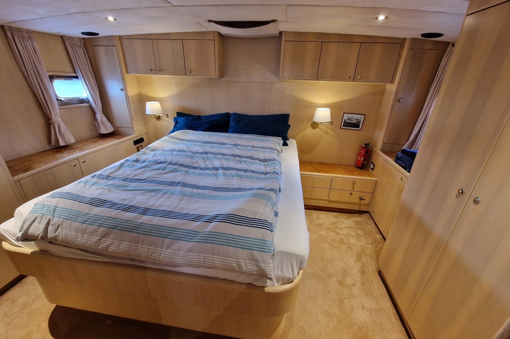 foto: 25 Valk Vitesse 48