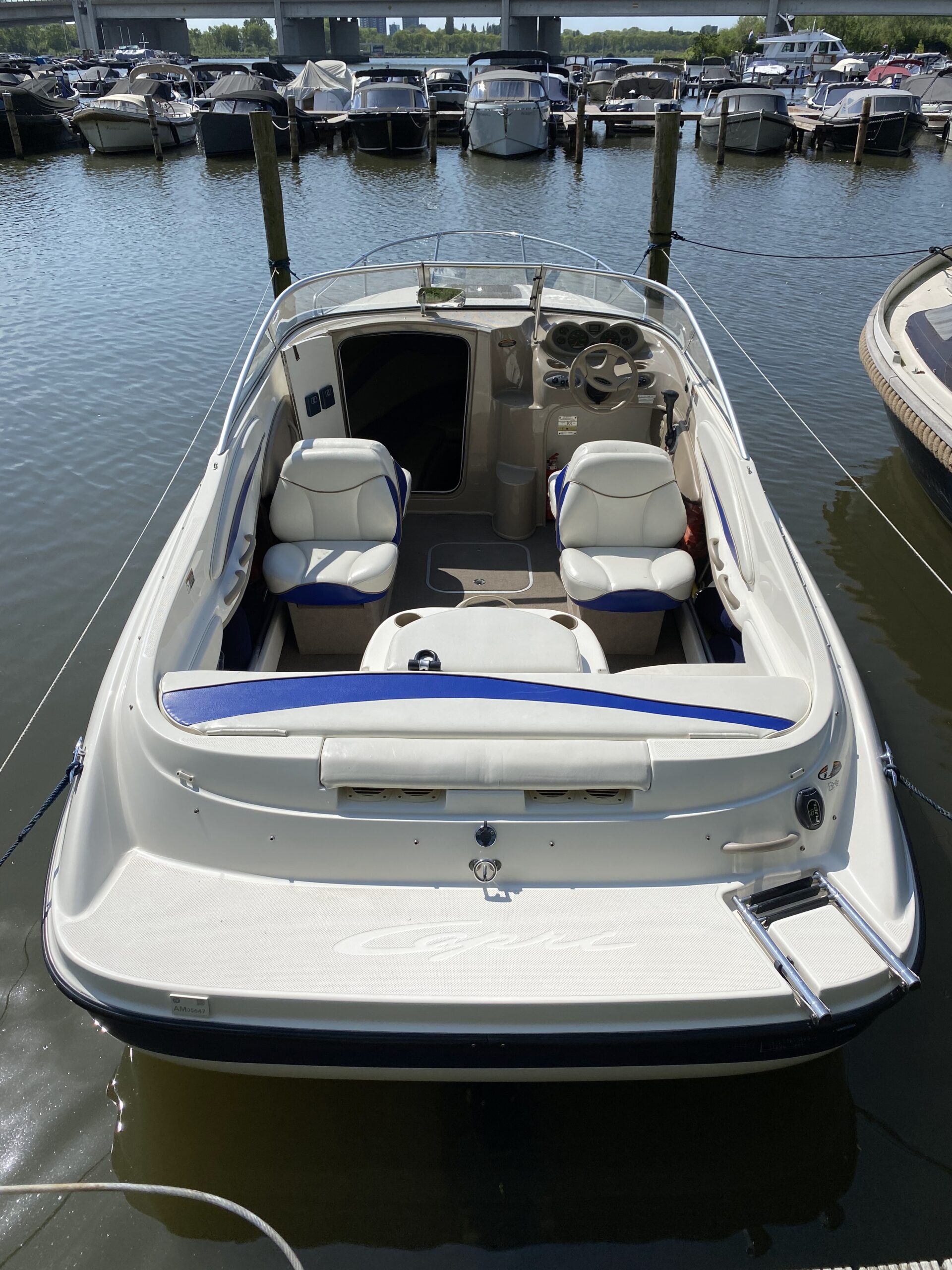 foto: 5 Bayliner 212 Cuddy