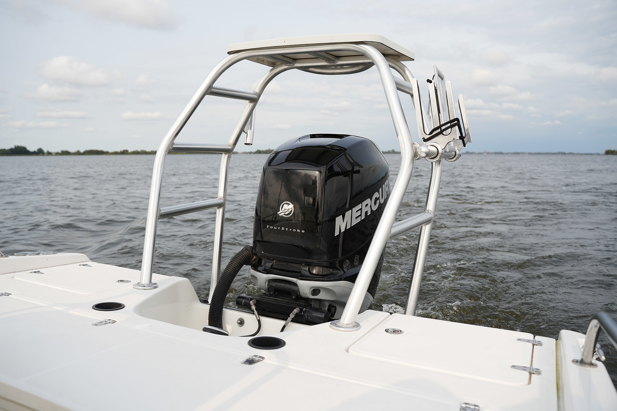 foto: 13 Boston Whaler 230 Dauntless