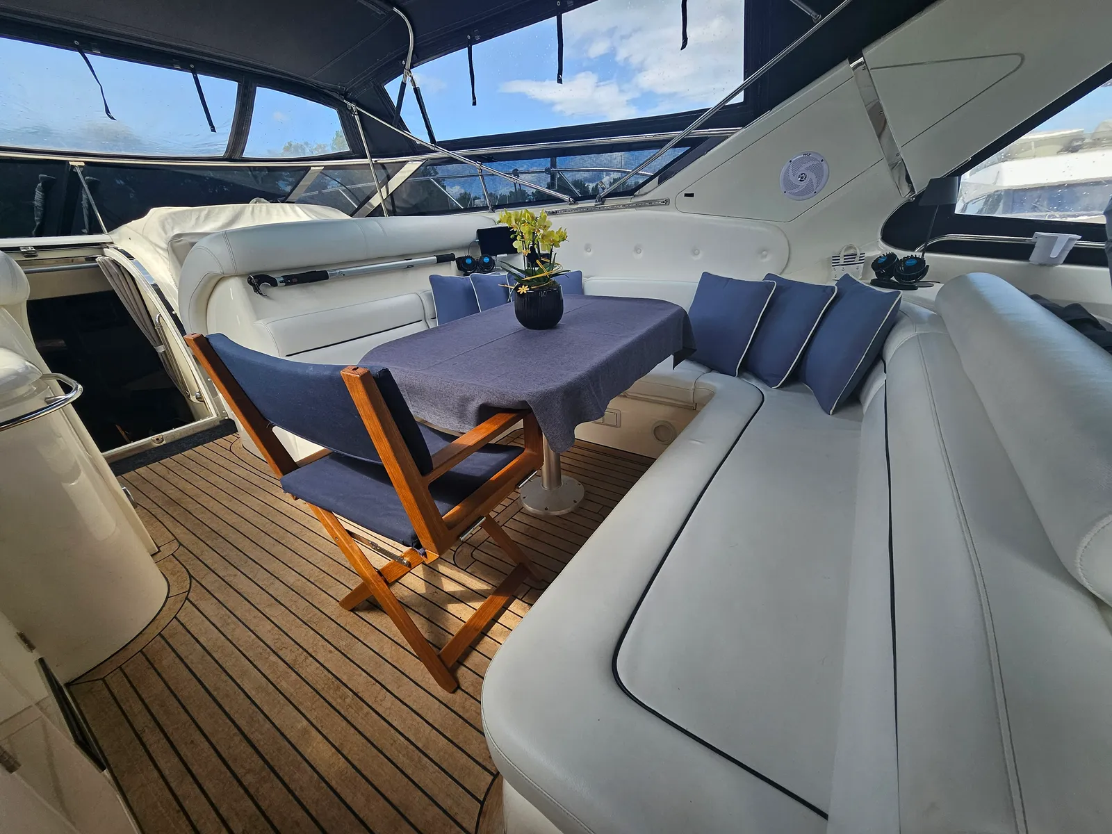 foto: 5 Sunseeker Camargue 55