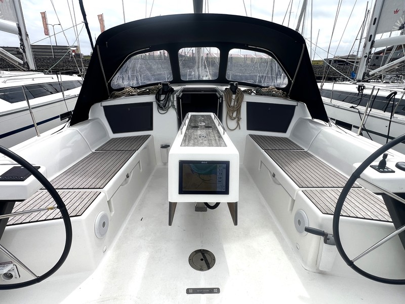 foto: 12 Dufour 430 GL