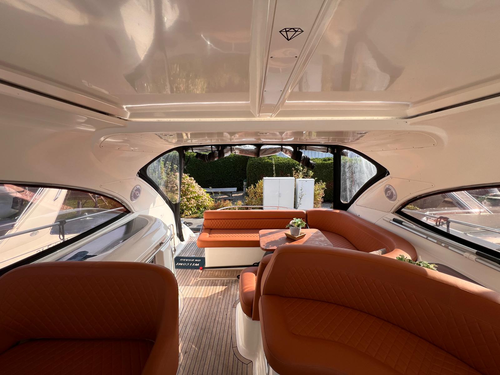 foto: 10 Bavaria  42HT