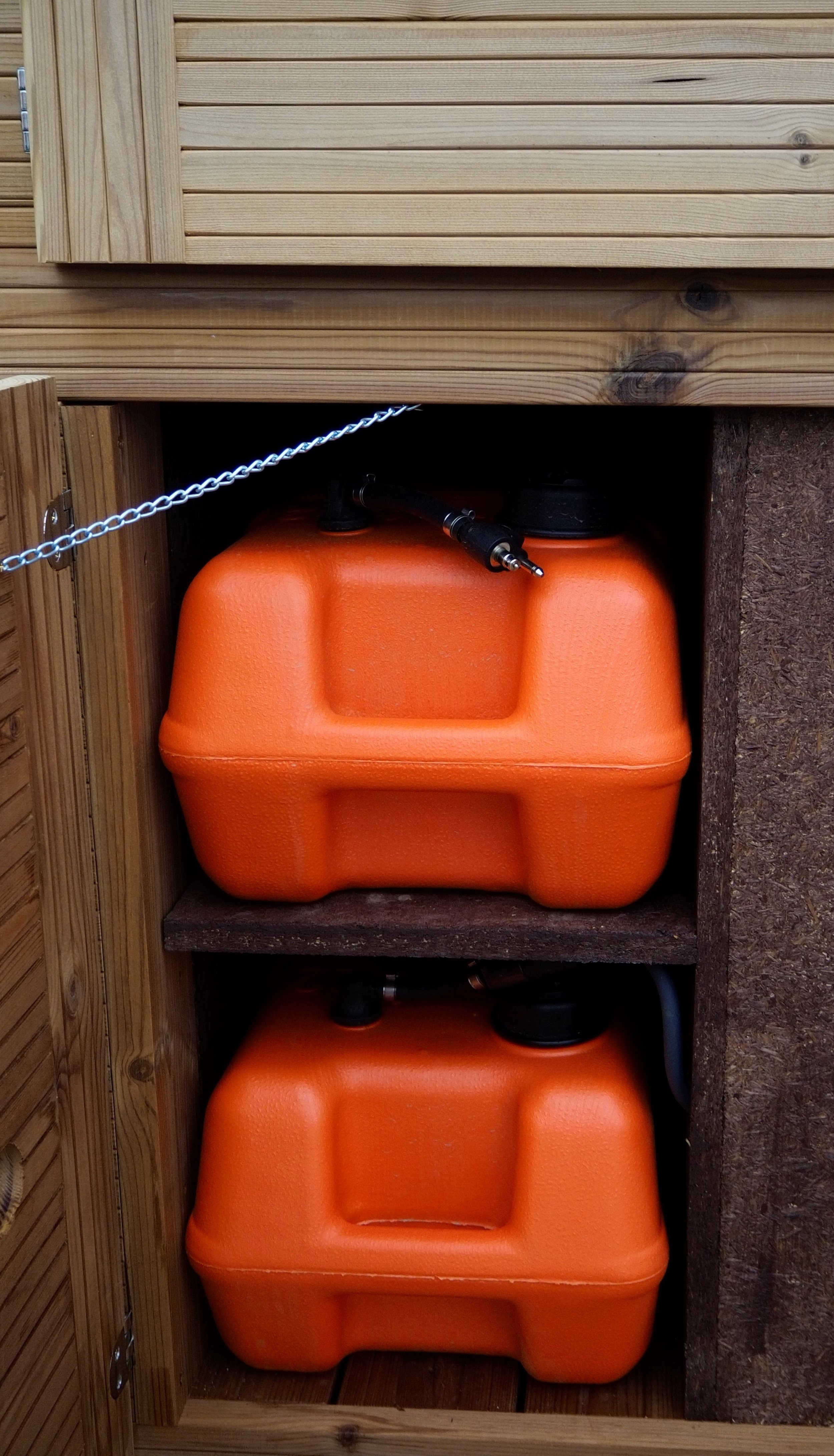 foto: 21 Campi 300 Houseboat