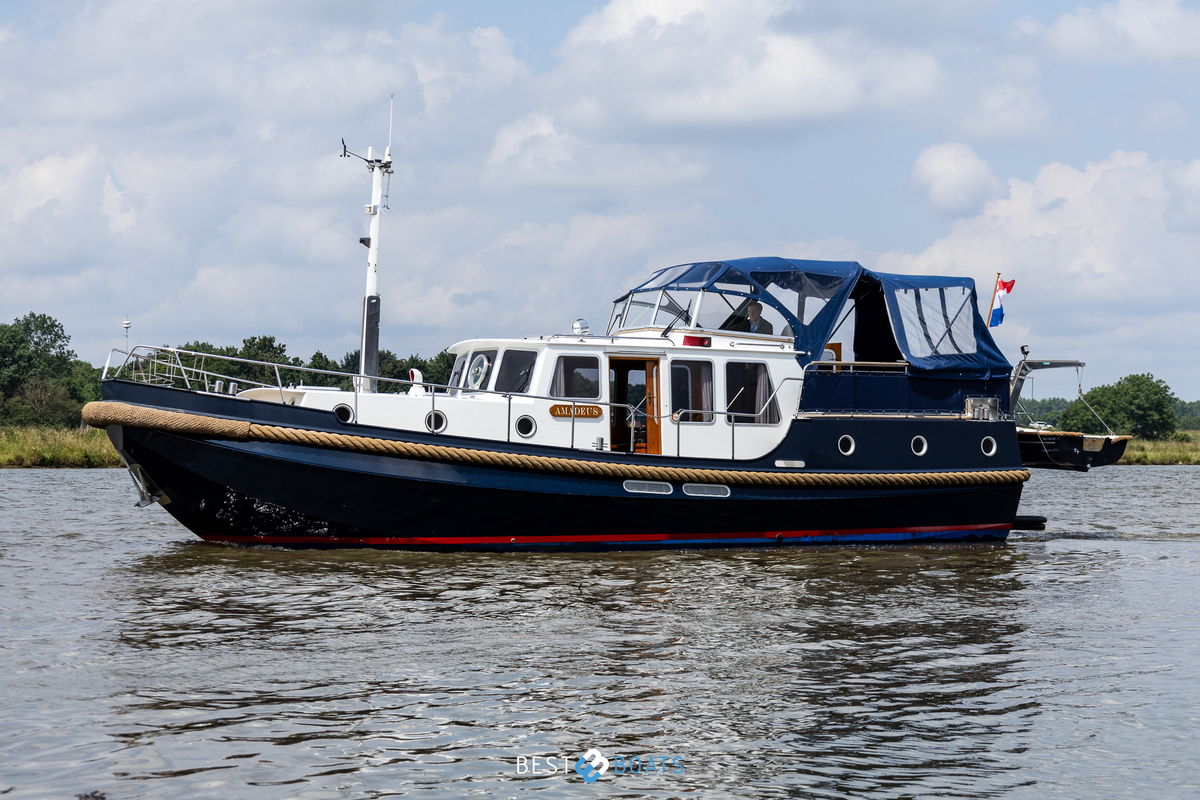 foto: 15 Linssen Classic Sturdy 400 AC Twin