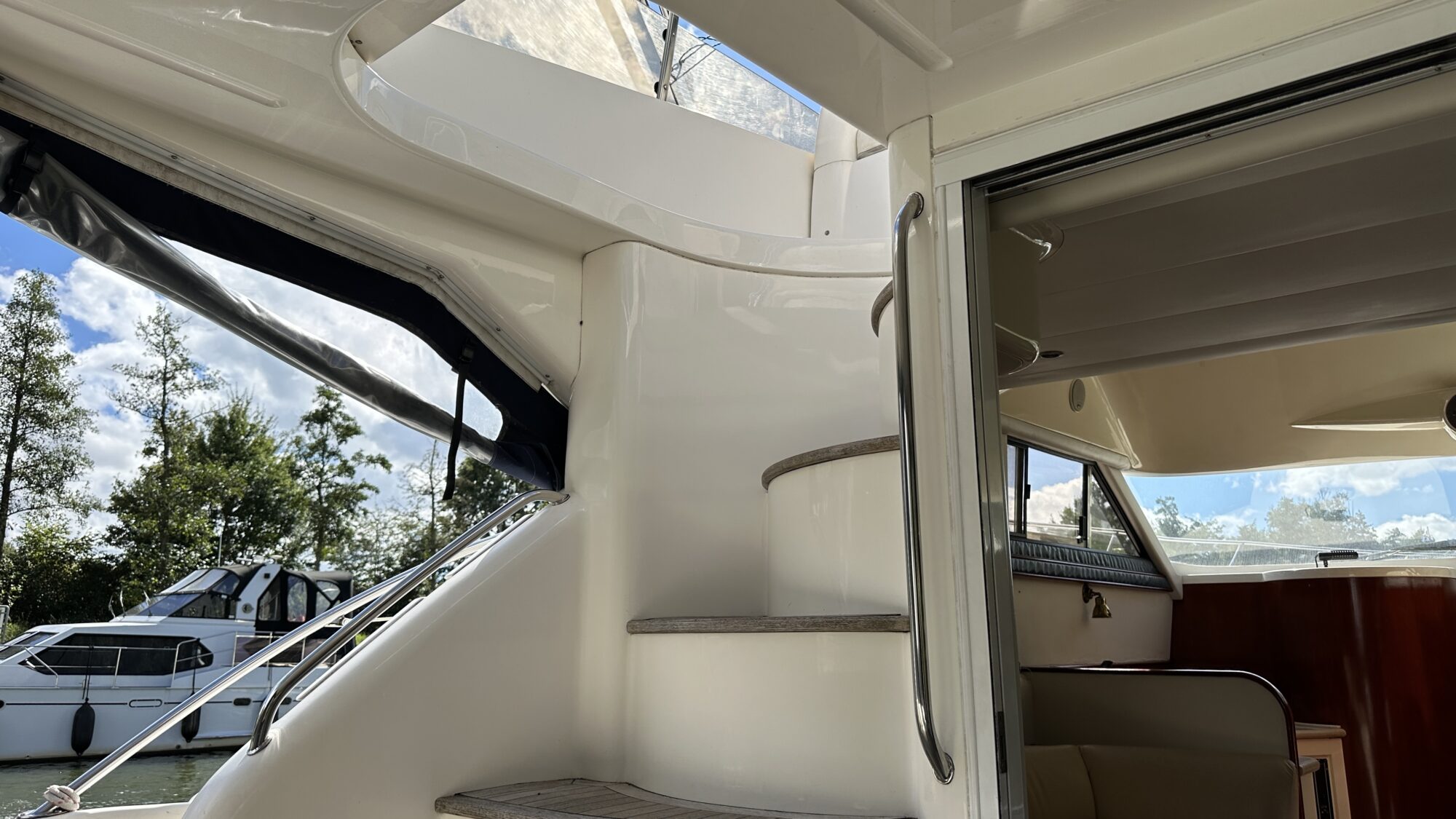 foto: 35 Fairline Fairline Phantom 40 Flybridge