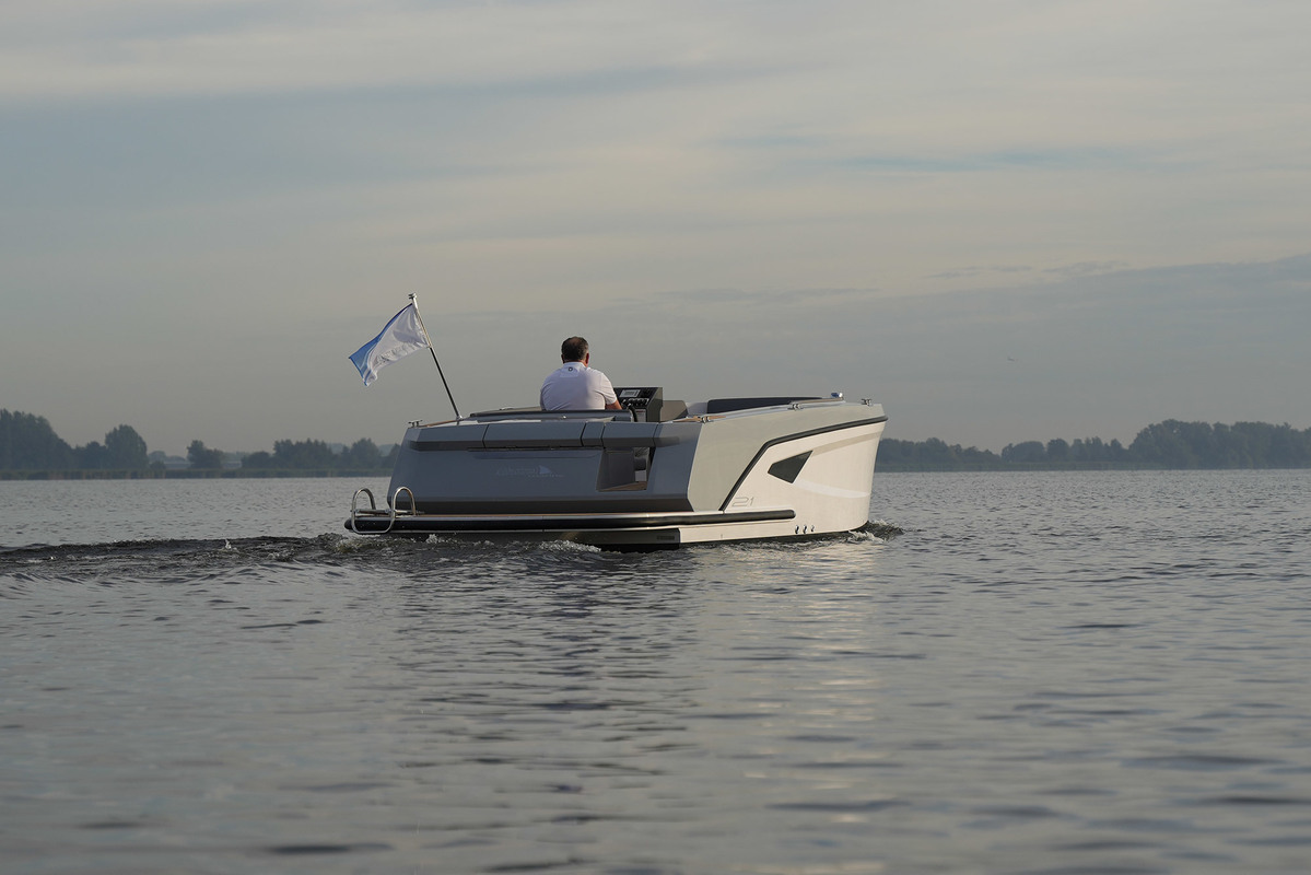 foto: 15 Alfastreet Marine 21 Open Electric