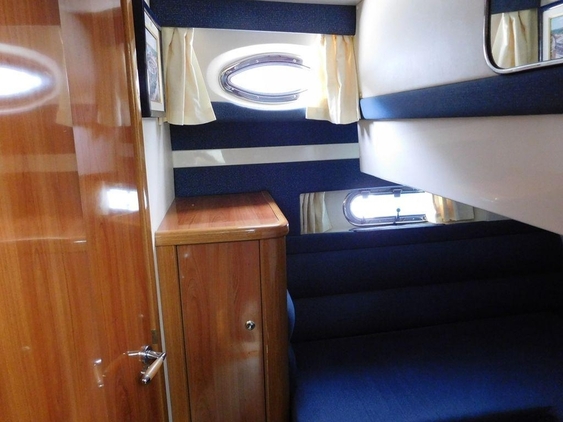 foto: 12 Sealine F 37