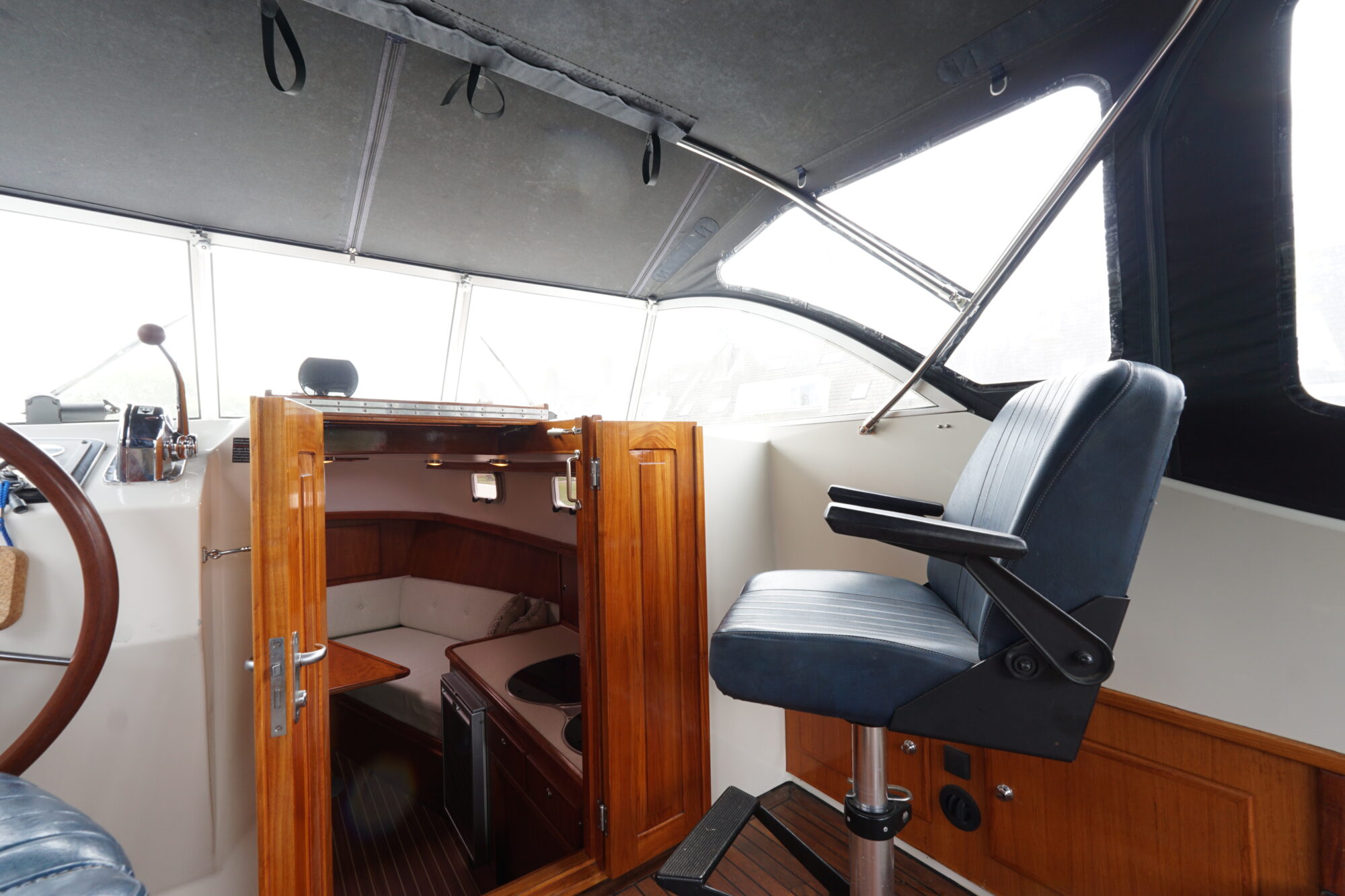 foto: 17 Vedette Vedette 8.80 OK Spiegeldeur