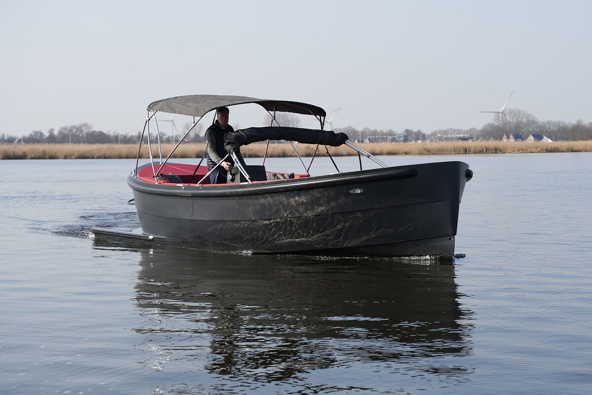 foto: 17 Triple X 800