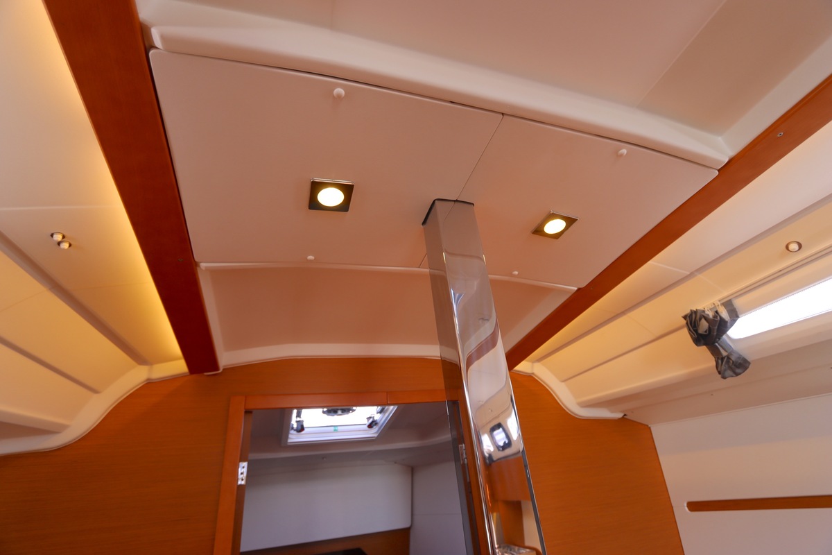 foto: 5 Jeanneau Sun Odyssey 349