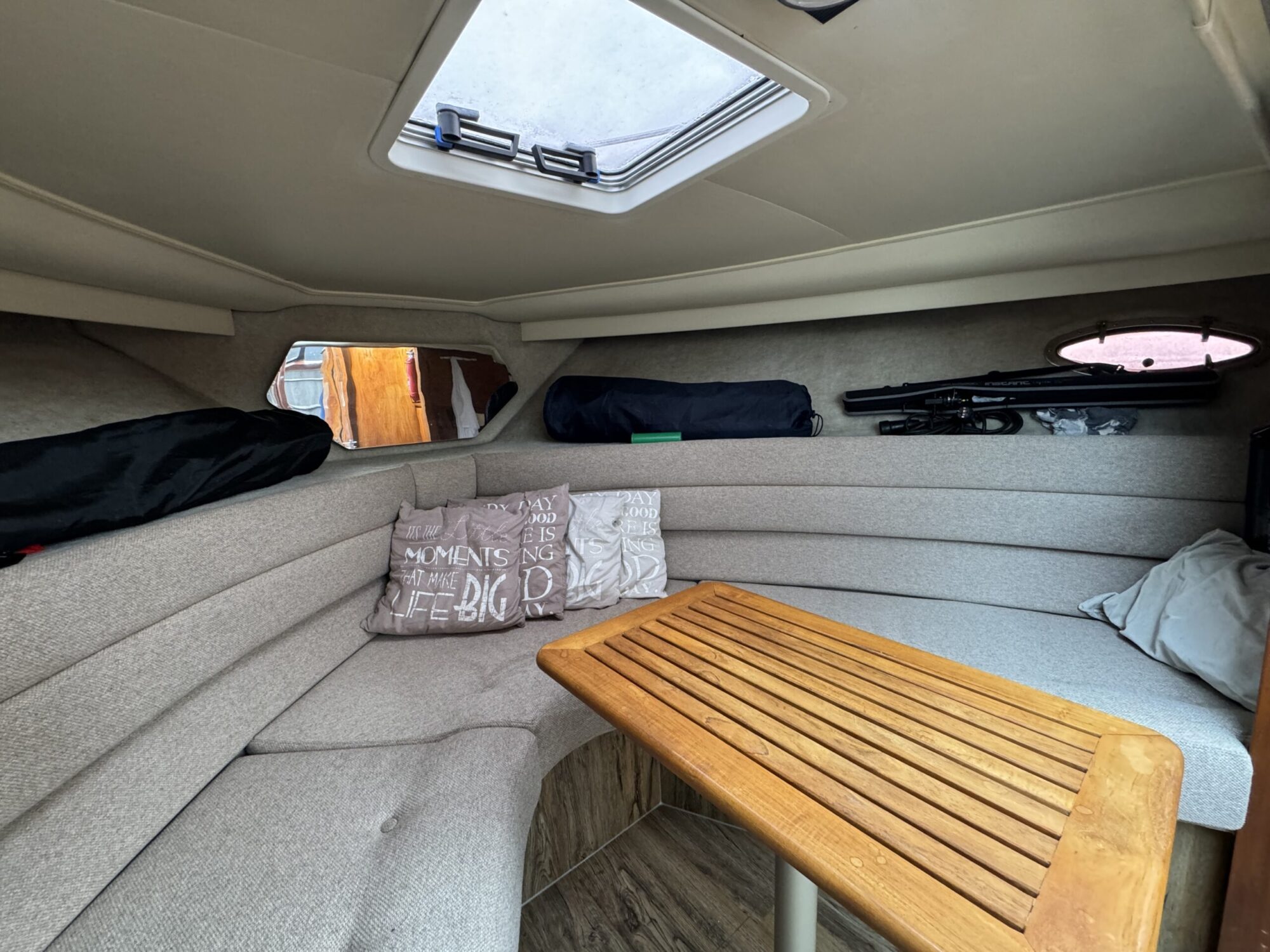 foto: 18 Carver Carver 28 Flybridge