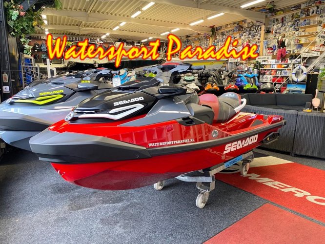 hoofdfoto: 1 Sea-Doo RXT-X 325 Fiery Red Tech Package