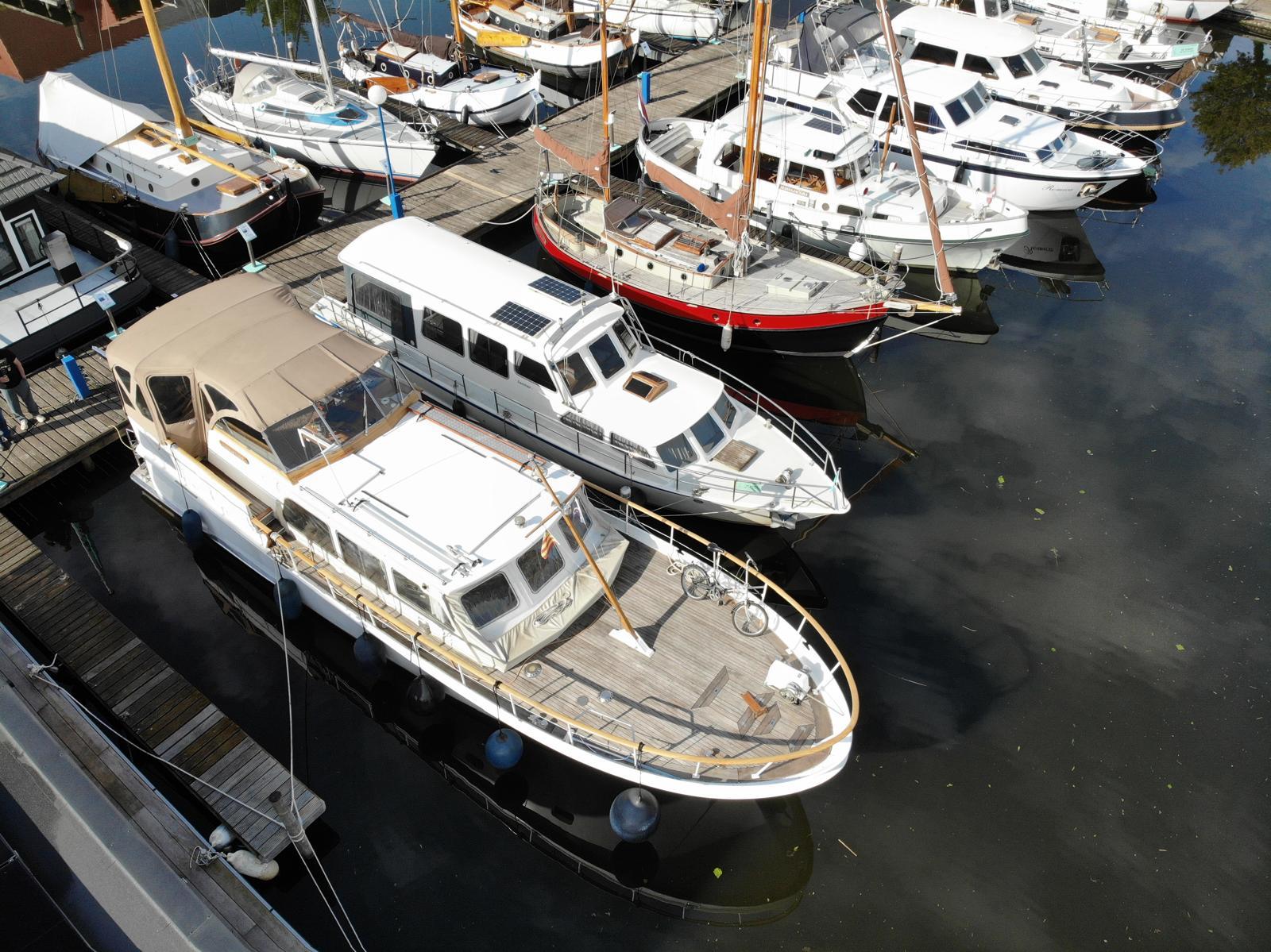 foto: 18 Super Van Craft 1350