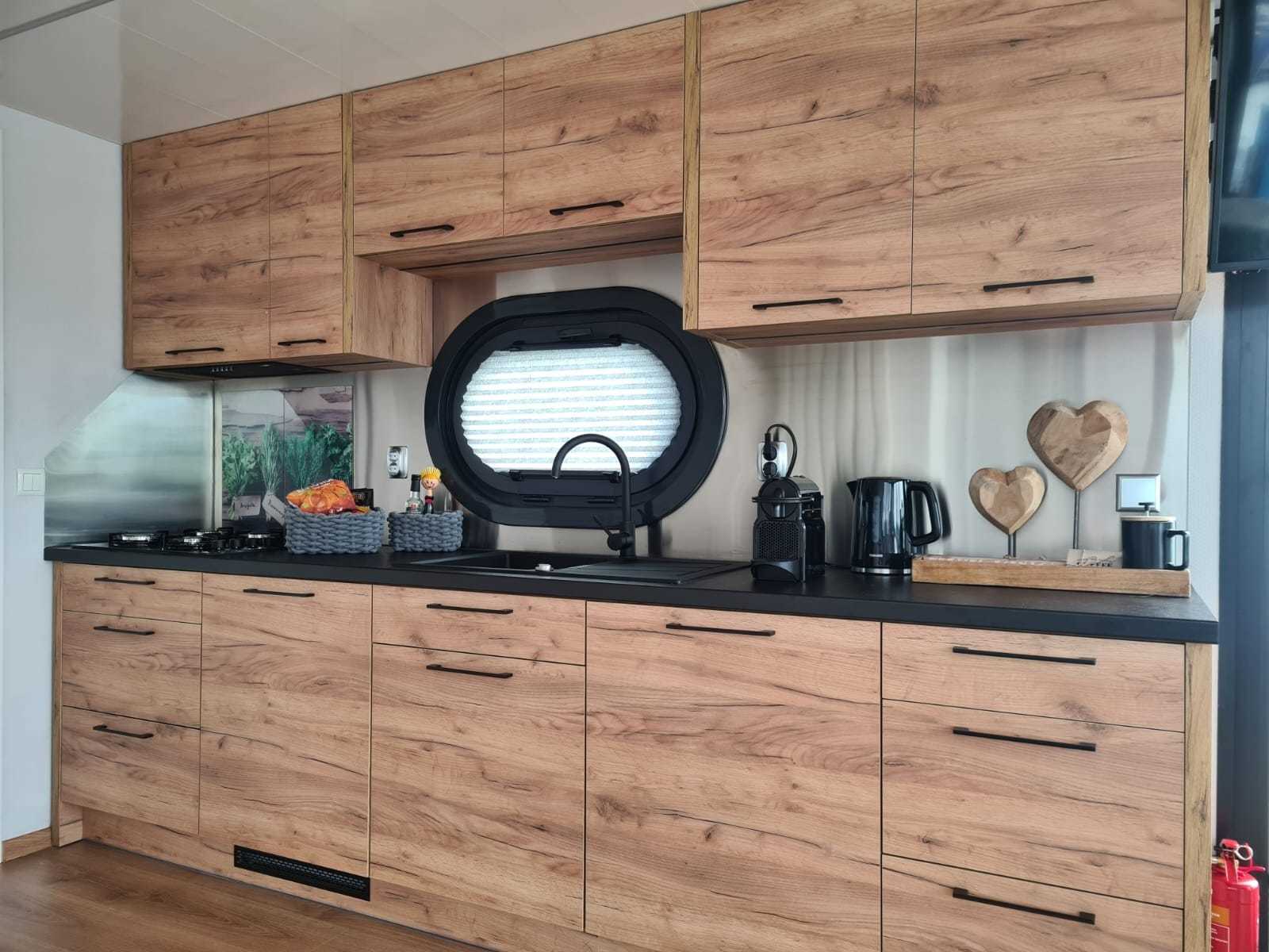 foto: 6 Campi 400 Houseboat MET CHARTER HARDEWIJK