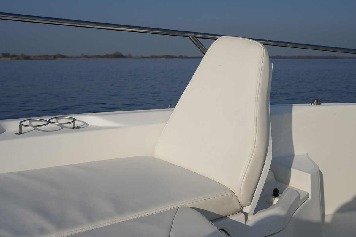 foto: 11 Boston Whaler 230 Dauntless