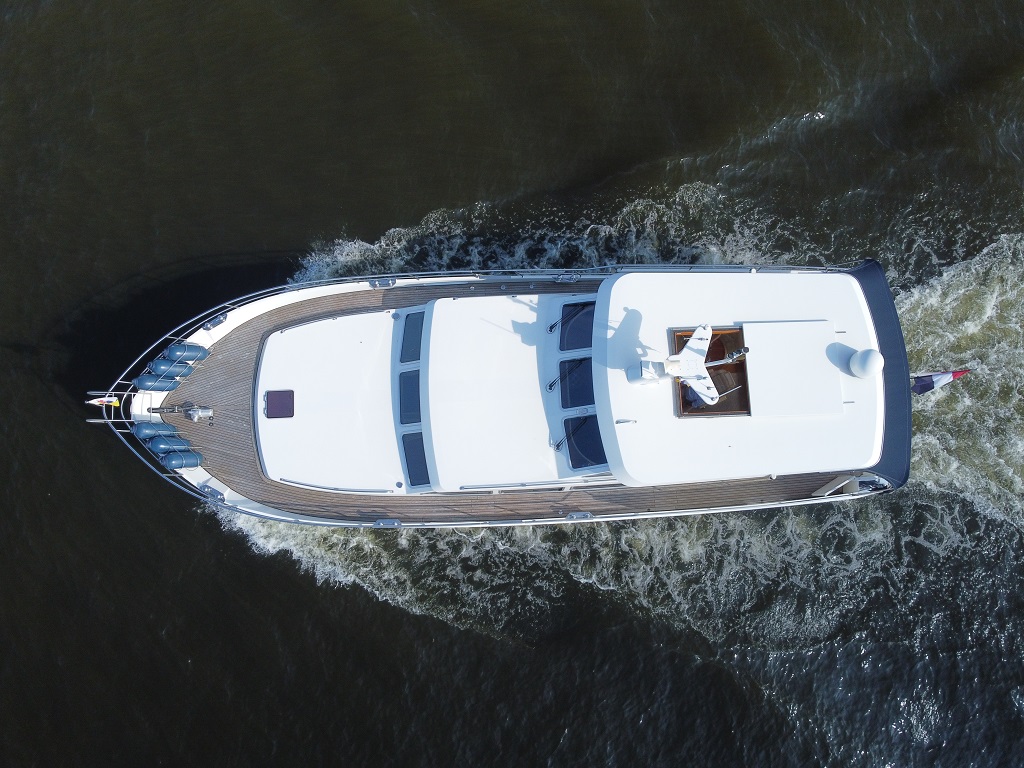 foto: 30 Valk Continental 15.60