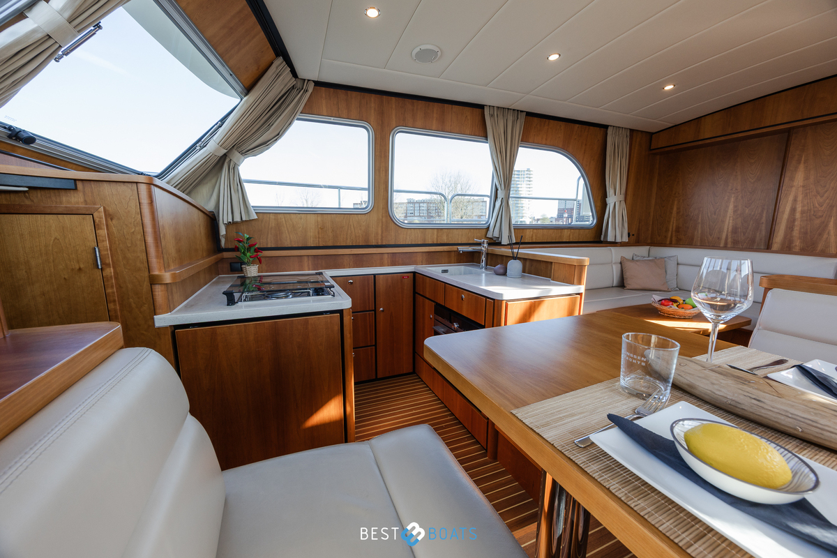 foto: 11 Linssen  Grand Sturdy 40.0 AC