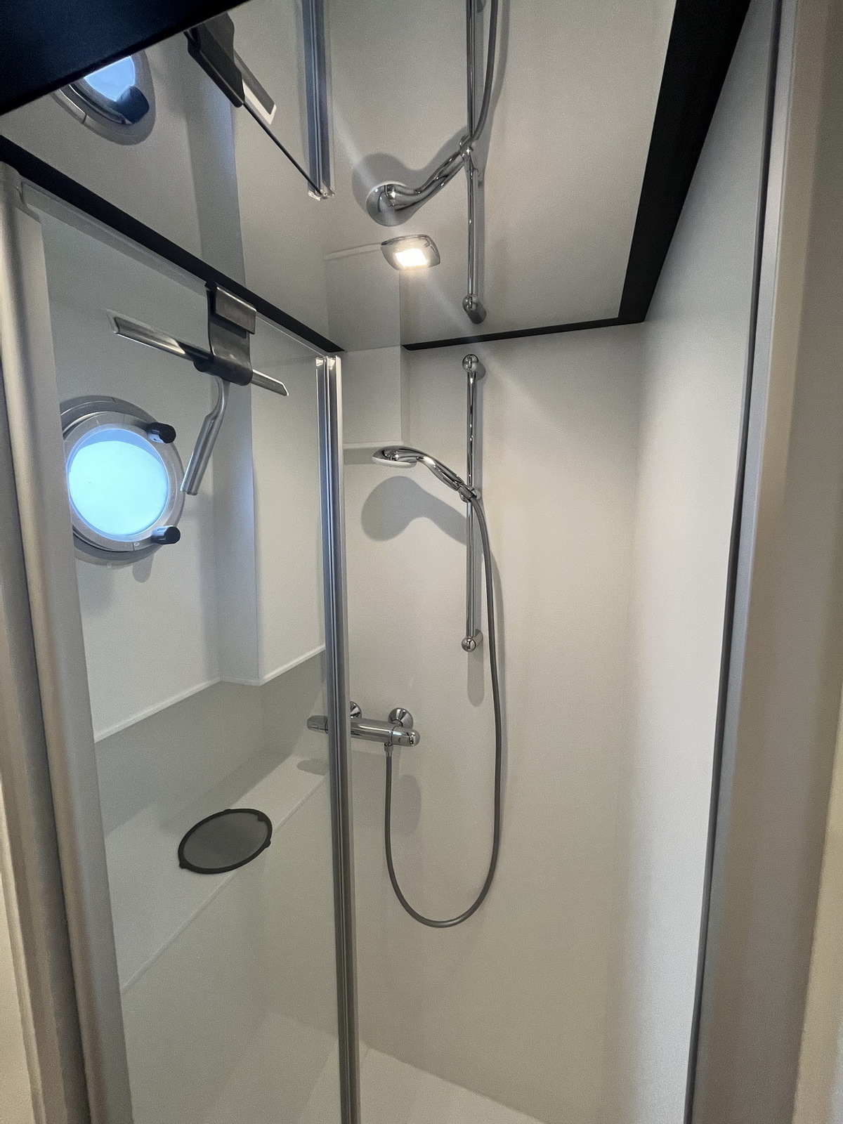 foto: 18 Boarncruiser 46 XL Traveller