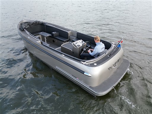 foto: 9 Seafury Hawker 725