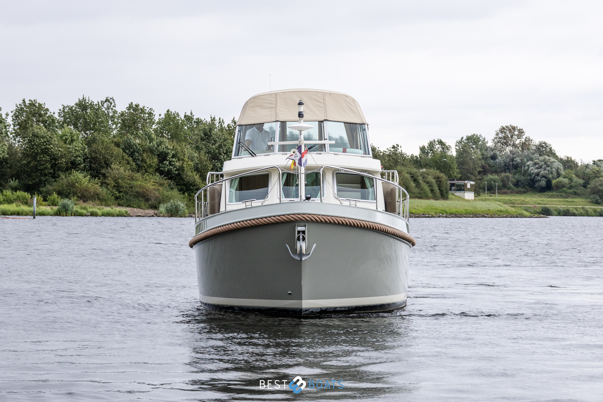 foto: 17 Linssen Grand Sturdy 35.0 AC INTERO