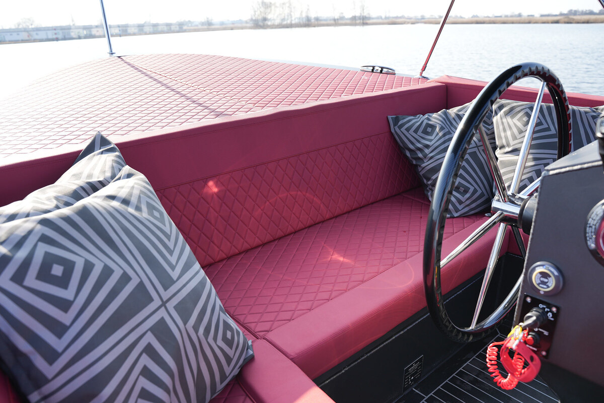 foto: 18 Triple X 800