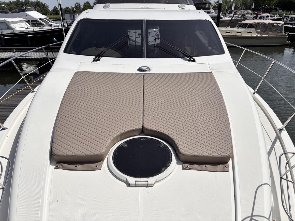 foto: 17 Azimut 46 Fly