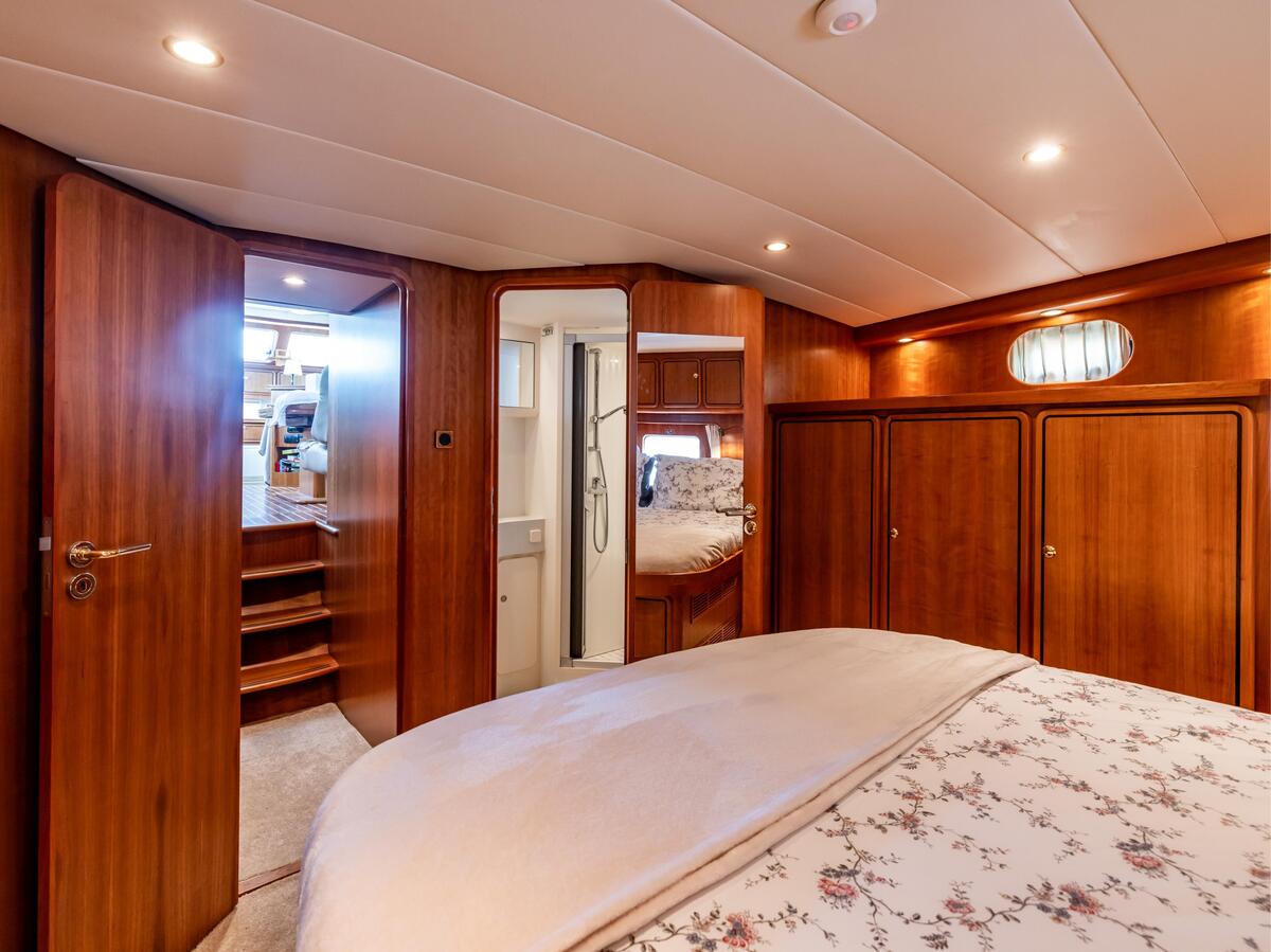 foto: 36 Linssen  Grand Sturdy 500 Variotop